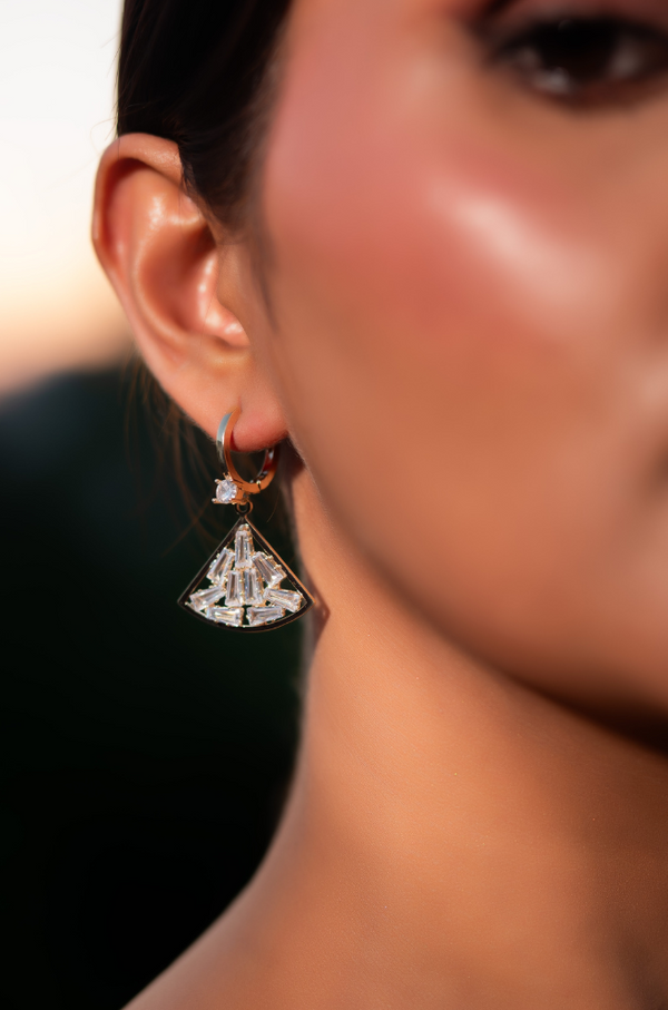 ER-142 Golden Hoop Base with a sparkling solitaire Ear Rings