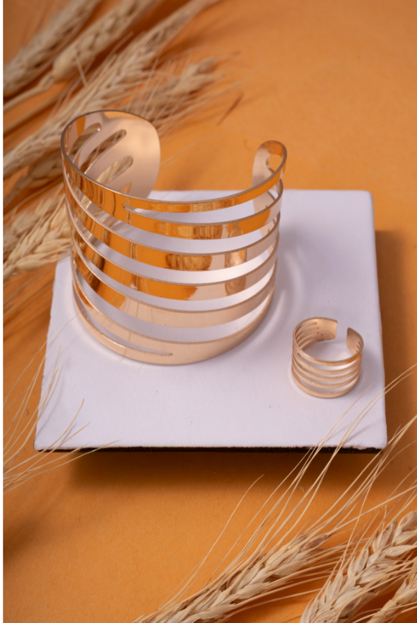 Ashnera BR-138  Striking Cuff Bracelet and Matching Ring Set