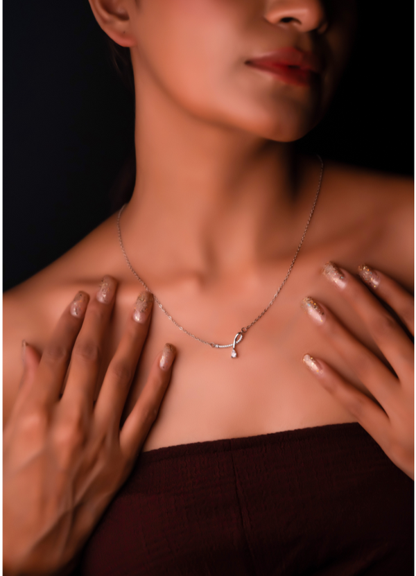 CP-124 Exquisite Silver-Toned Necklace